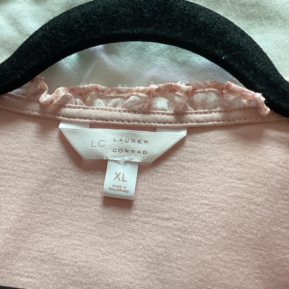 LC Lauren Conrad babydoll ruffled top - Picture 5 of 8